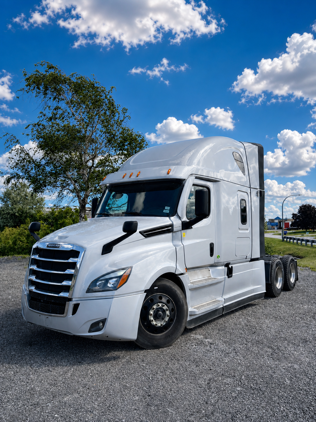Heavy truck, illustrative photo